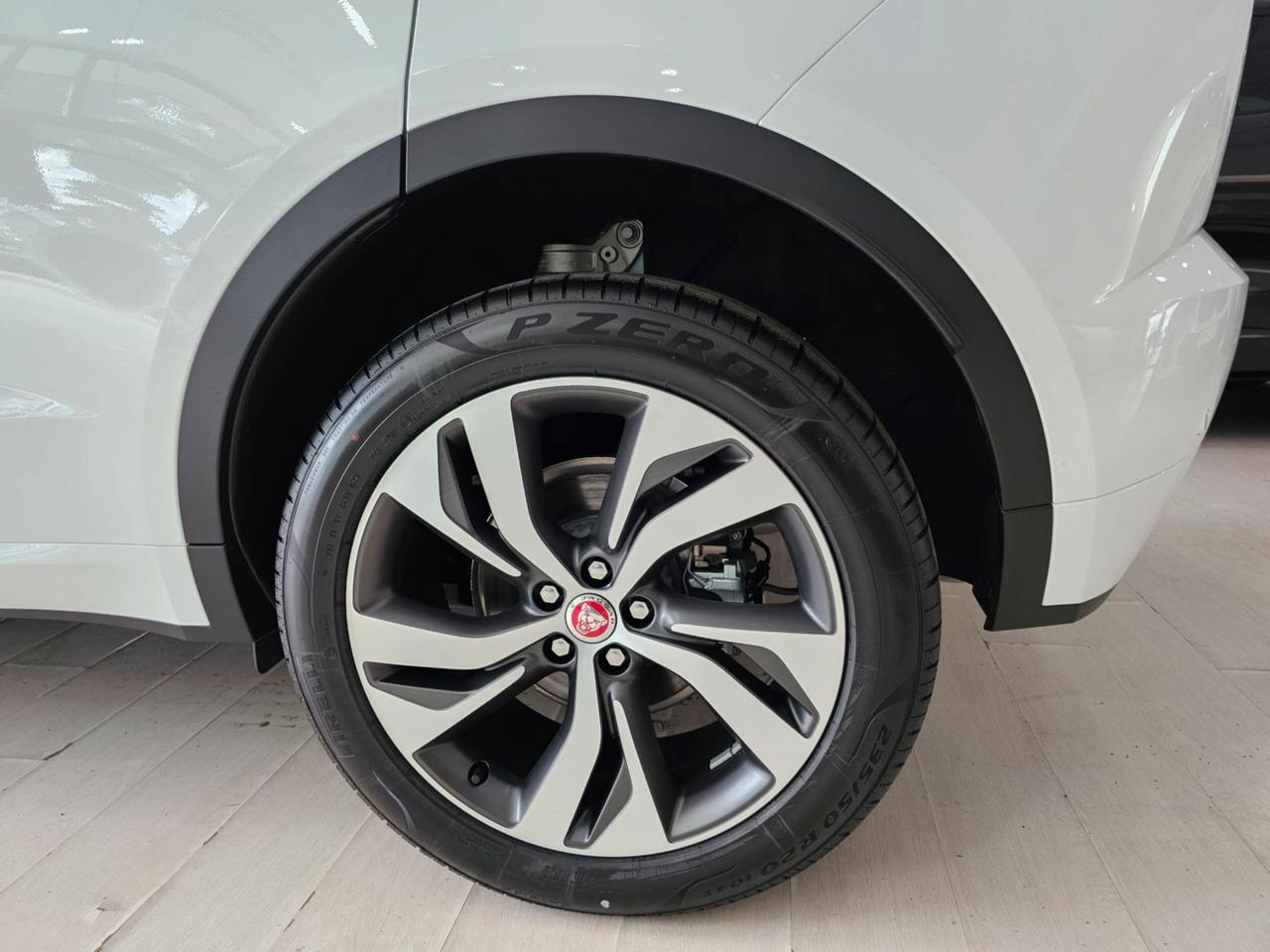 Jaguar E-Pace R-Dynamic SE Navi Camera Tetto C.20" RDynamic