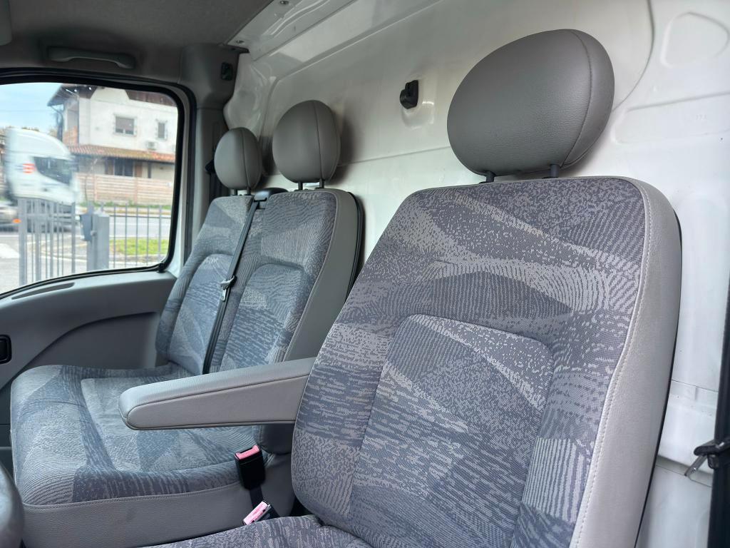 RENAULT Master master T35 2.5 dci 100cv p.l. t.rialzato