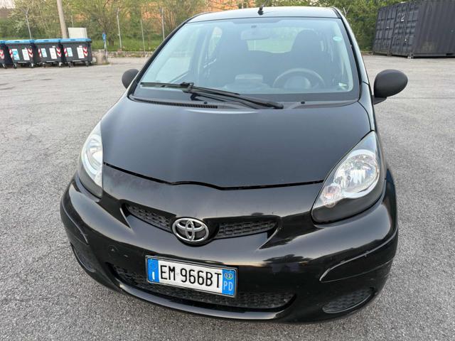 TOYOTA Aygo 1.0 12V VVT-i 5p Deep Ocean Connect Bellissima