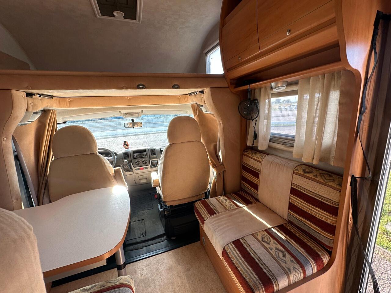 SEA Camper Mansardato Sharky M6