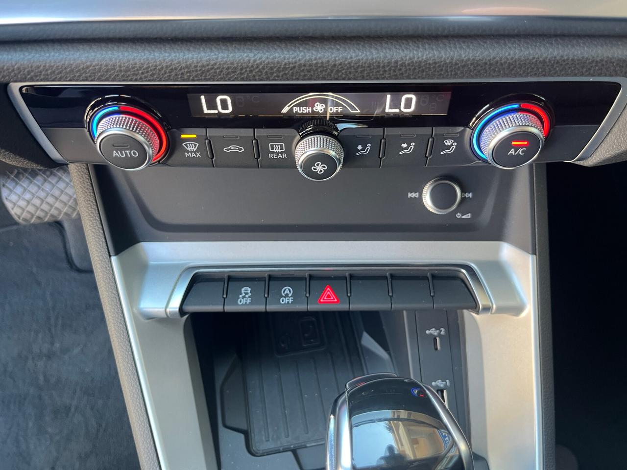 Audi Q3 35 TDI S tronic Business