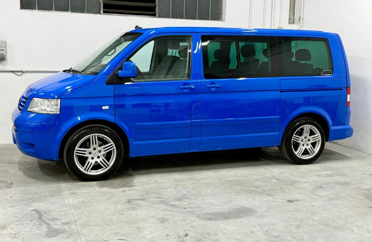 Volkswagen T5 Multivan riservato