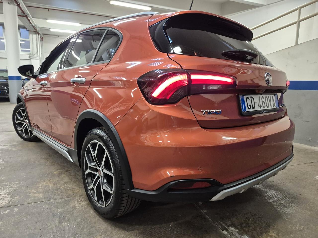 Fiat Tipo 1.0 5 porte Cross