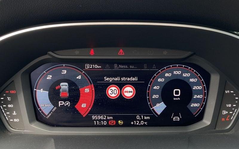 Audi Q3 Business 2.0 TDI 150CV S-Tronic 35