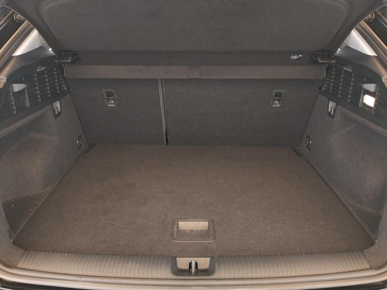 Audi Q2 35 TDI quattro S tronic Business