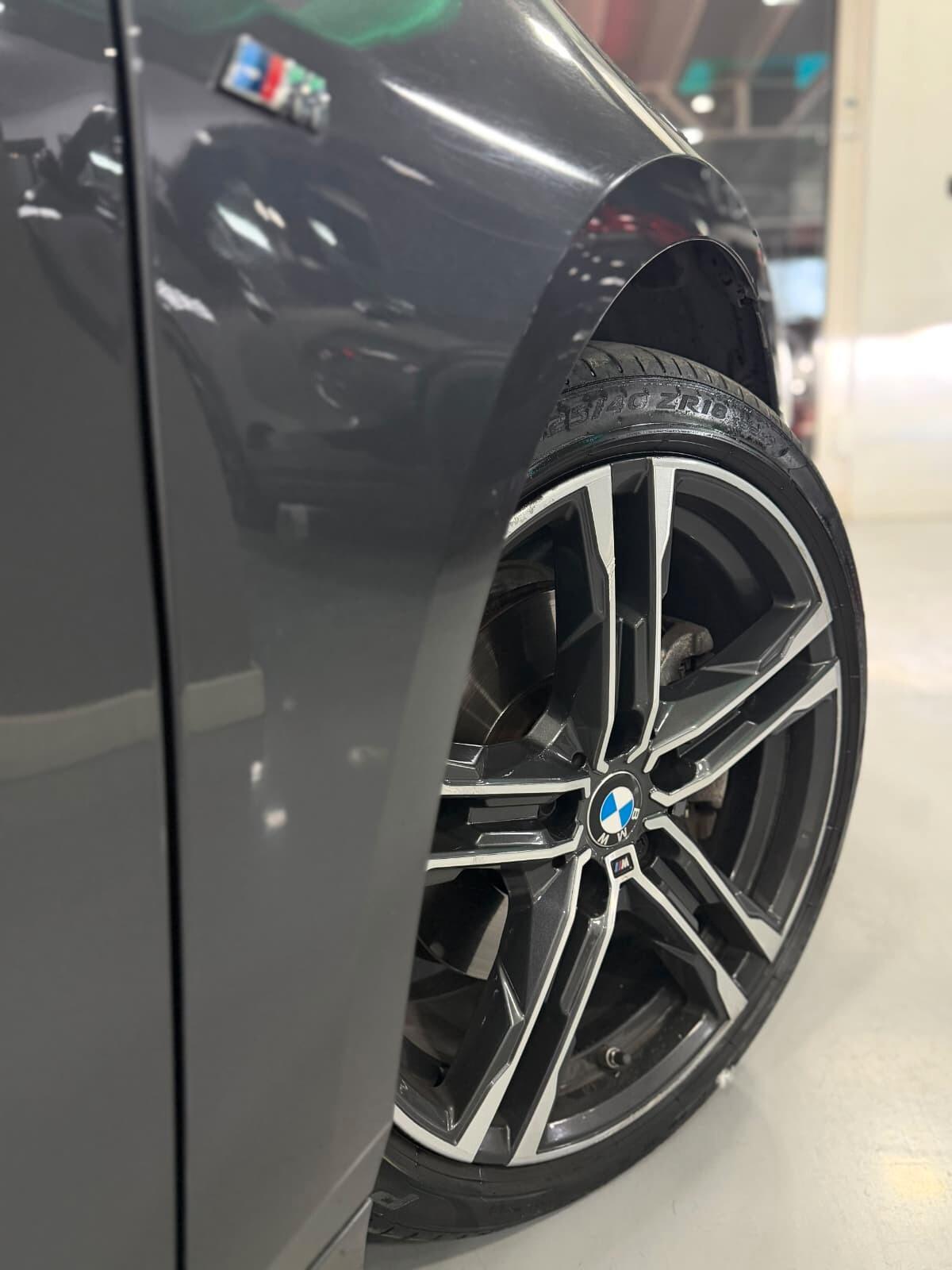 Bmw 116 116d 5p. Msport