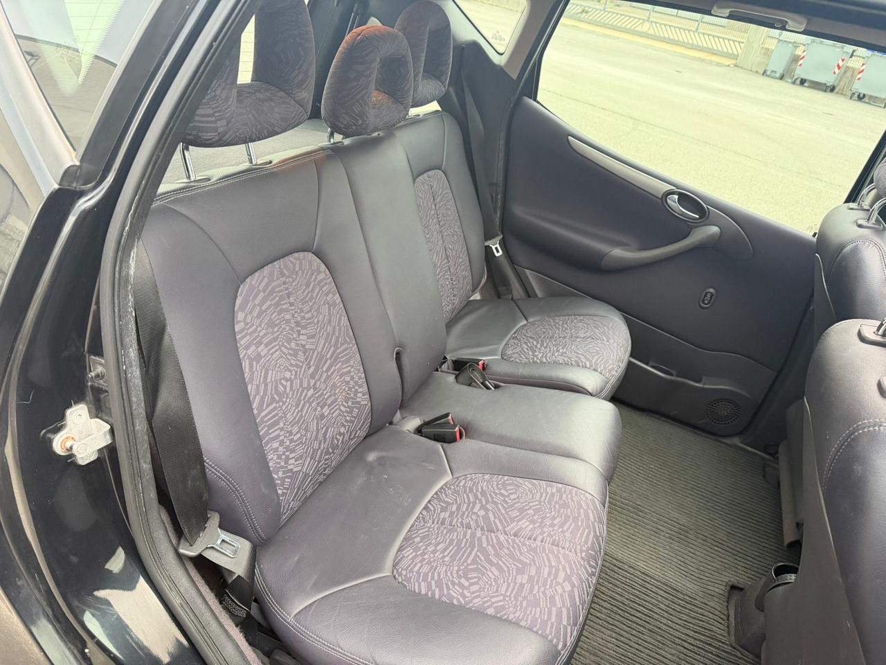 Mercedes-benz A 160 BlueEFFICIENCY 156000 km