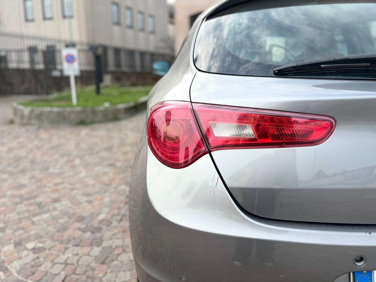 Alfa Romeo Giulietta 1.4 t. m.air Distinctive 170cv