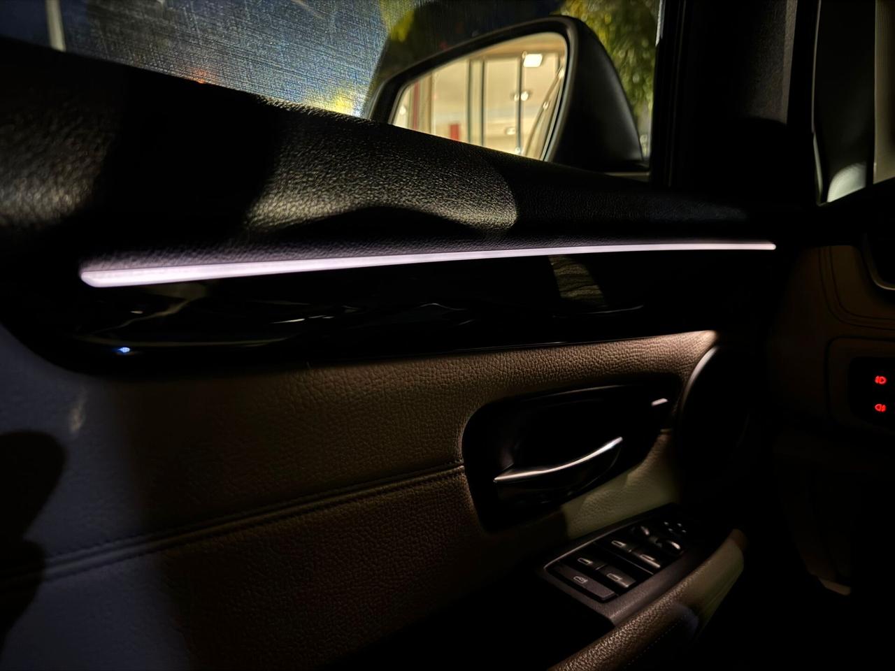 Bmw 216d Active Tourer Luxury Pelle/Led