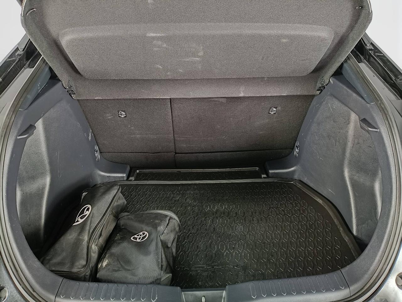 TOYOTA C-HR II 2023 - C-HR 1.8 hev Trend fwd e-cvt