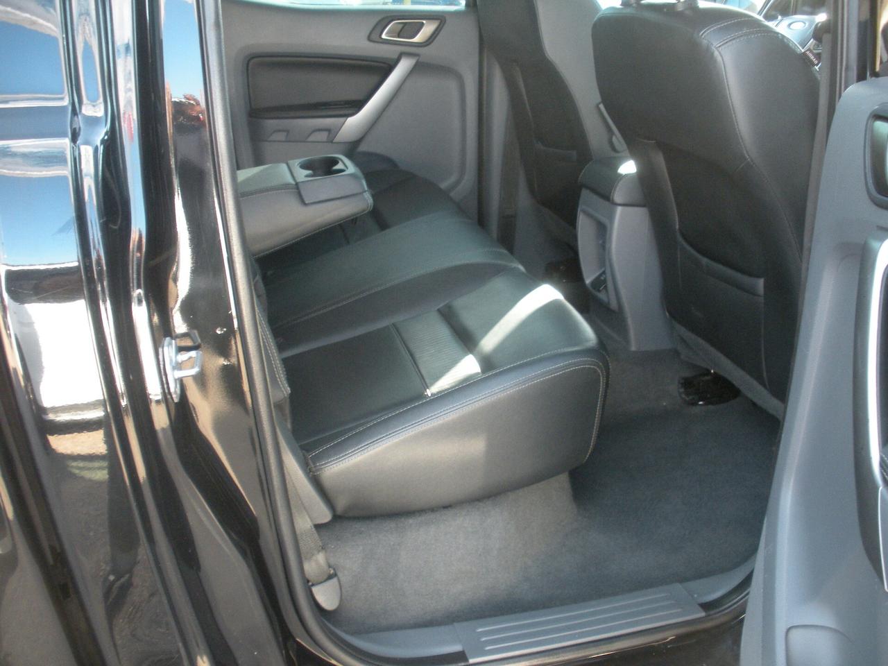 Ford Ranger 3.2 TDCi aut. DC Limited 5 posti PACK-BLACK