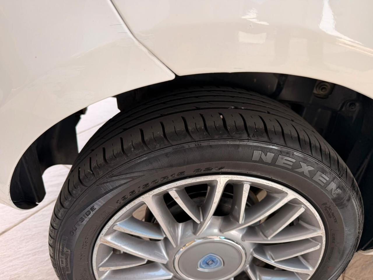 Lancia Ypsilon 1.3 MJT 16V 95 CV 5 porte S&S Platinum