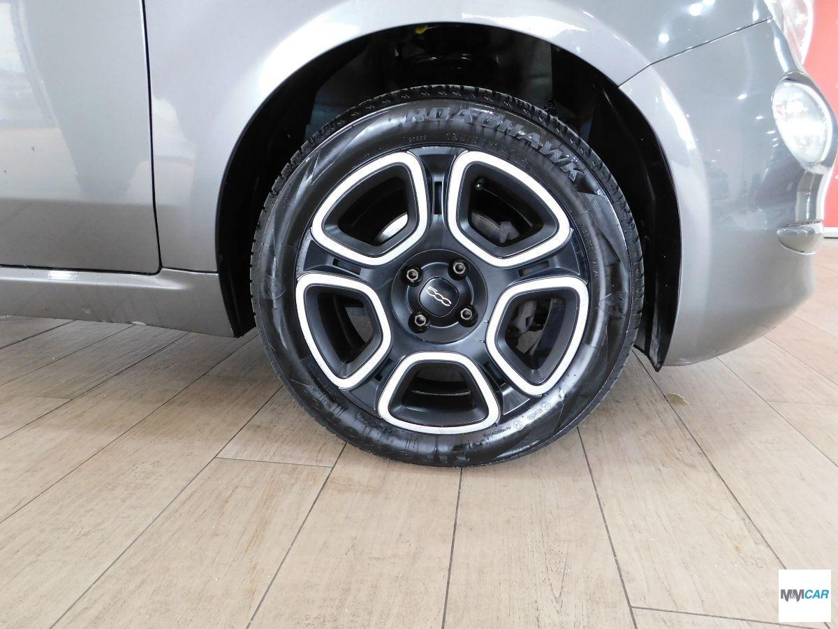 FIAT - 500 - 1.0 Hybrid Red