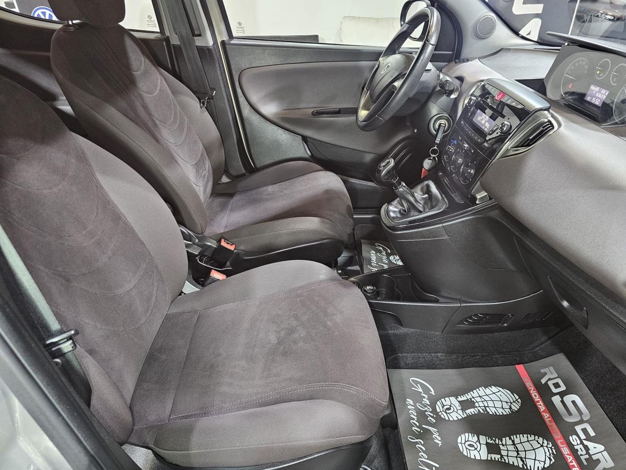 Lancia Ypsilon 1.3 MJT 16V 95 CV 5 porte Gold