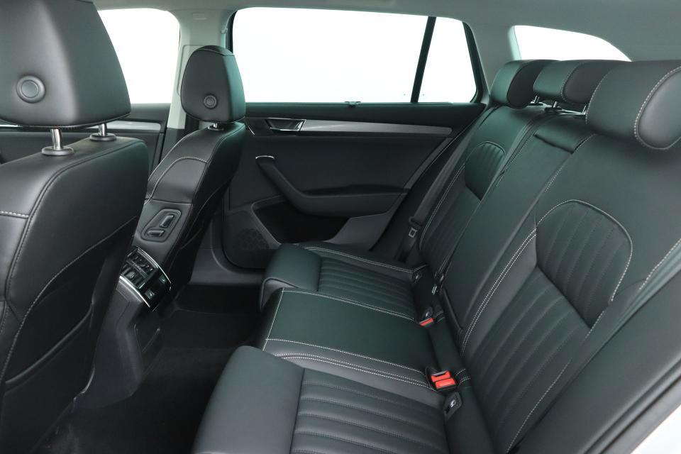 Skoda Superb iV Wagon Superb Wagon iV 1.4 tsi phev Style dsg