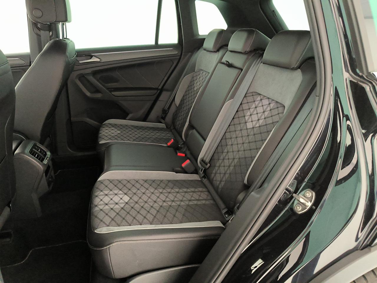 Volkswagen Tiguan 2.0 tdi r-line 150cv dsg