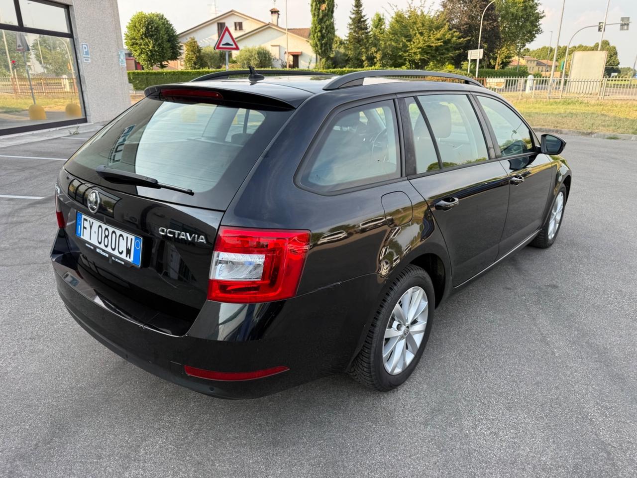 Skoda Octavia 1.6 TDI SCR 115 CV Wagon Executive