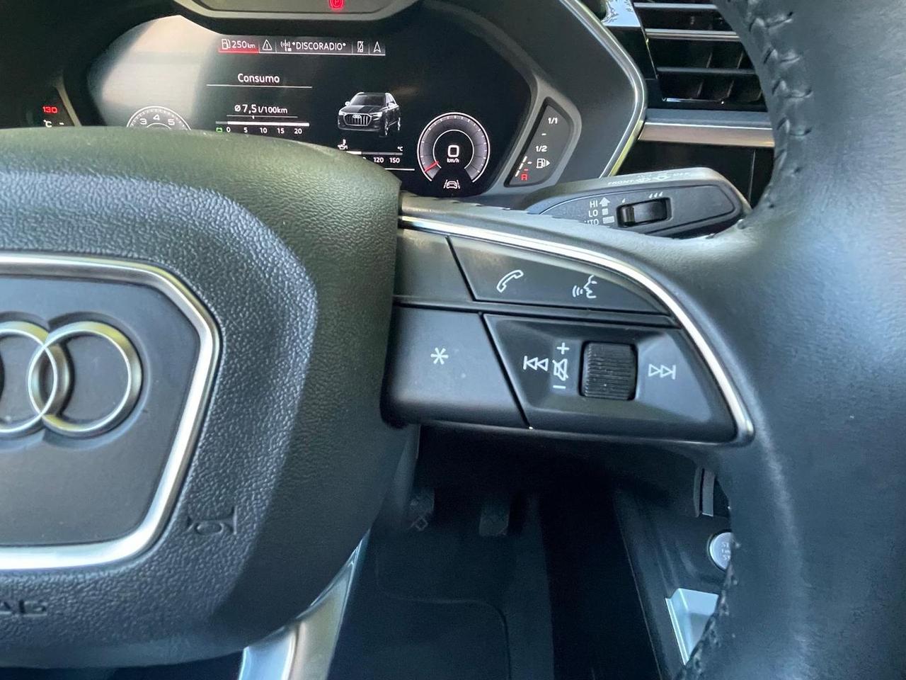 Audi Q3 S Line 1.5 35 TFSI #11556
