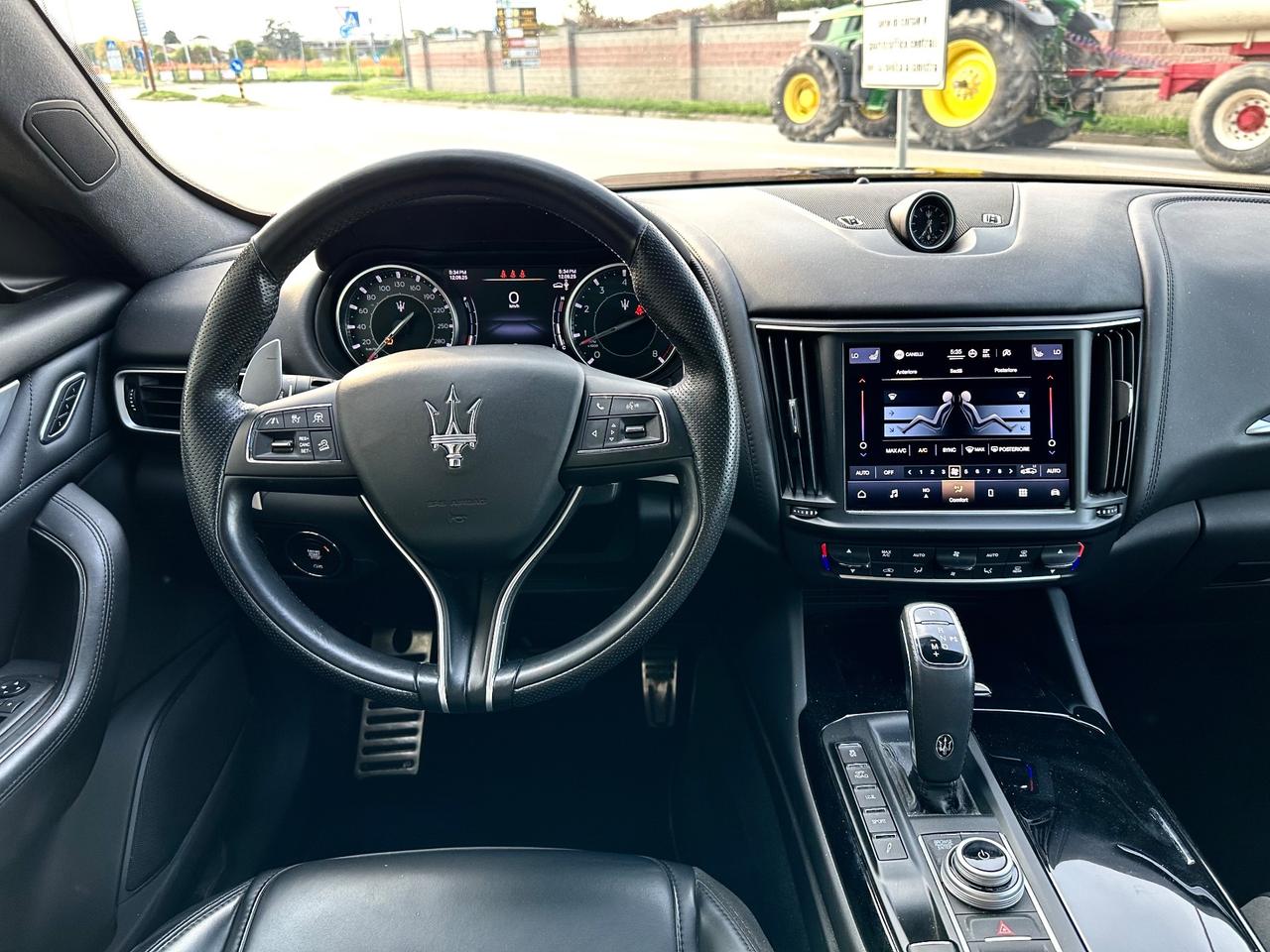 Maserati Levante V6 350 CV AWD Modena
