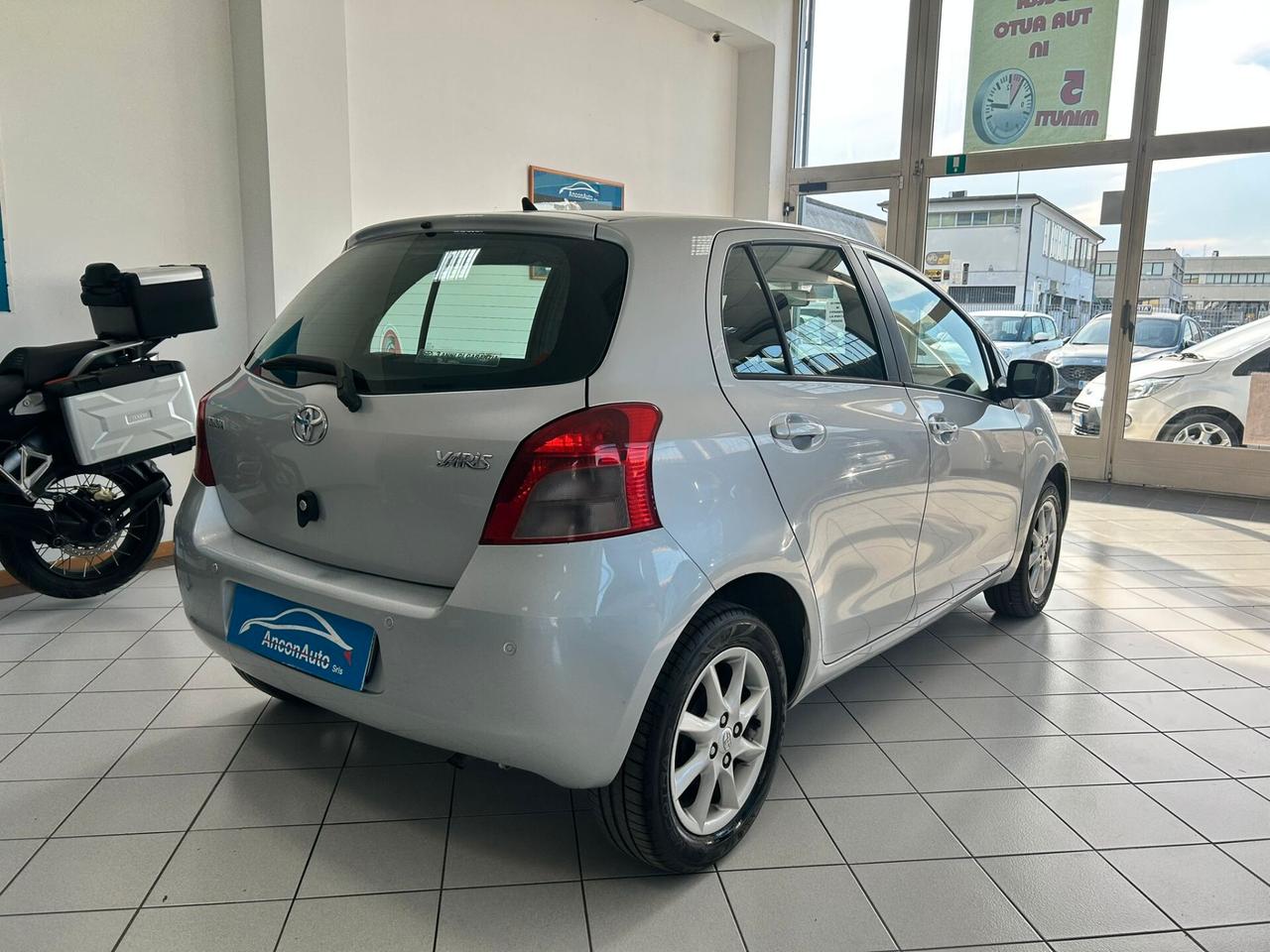 Toyota Yaris 1.0B X NEOPATENTATI 2006