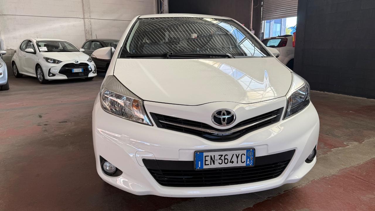 Toyota Yaris 1.4 D-4D 5 porte Lounge