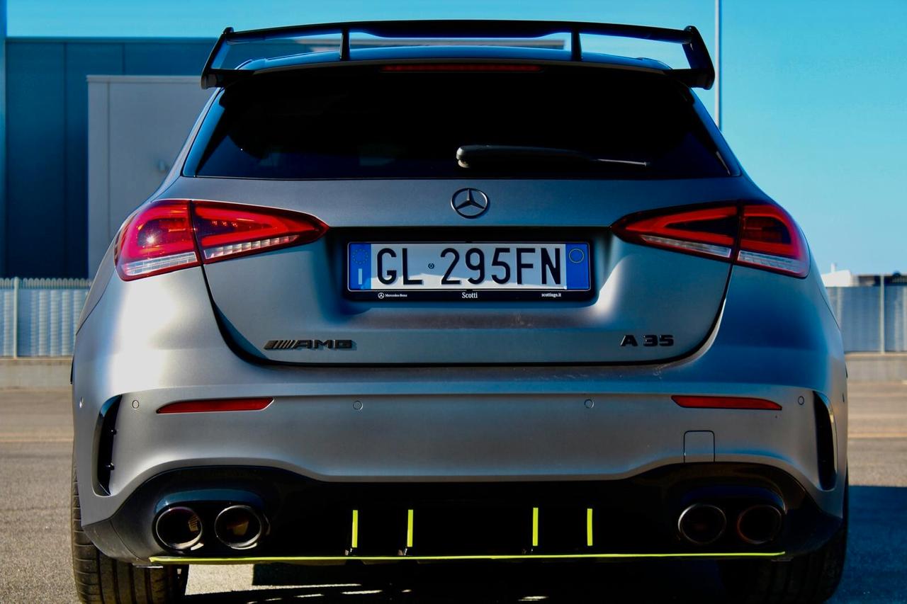 Mercedes-benz A 35 AMG grigio Magno