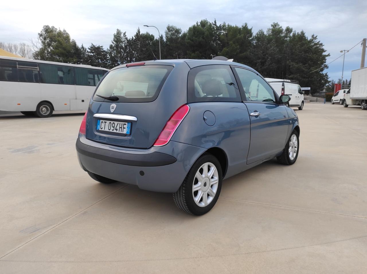 Lancia Ypsilon 1.3 Mjet - 69cv NEOPATENTATI