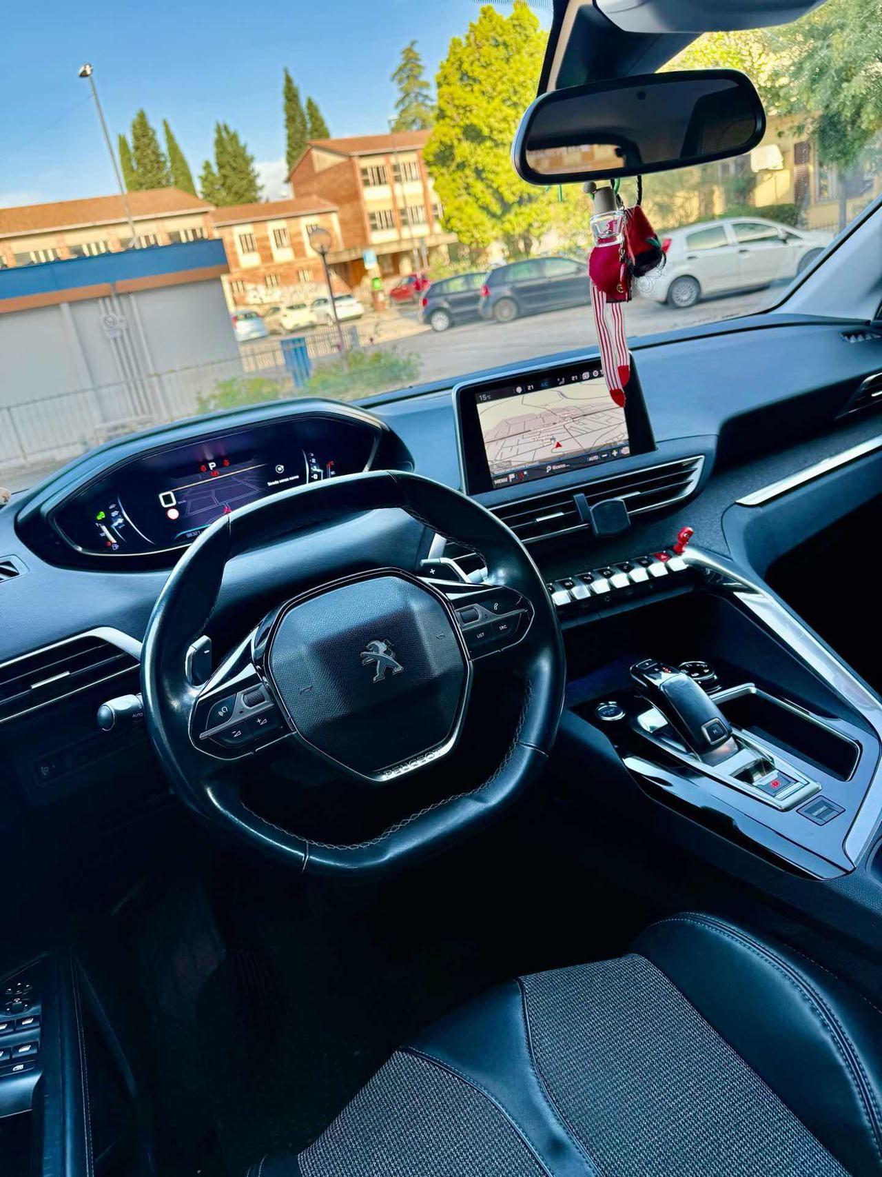 PEUGEOT 3008 BlueHDi 120 S&S EAT6 Allure