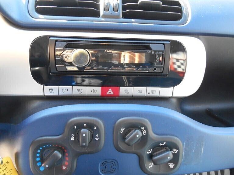 Fiat Panda 1.2 K-way 69 cv con soli km 82000 neopatentati