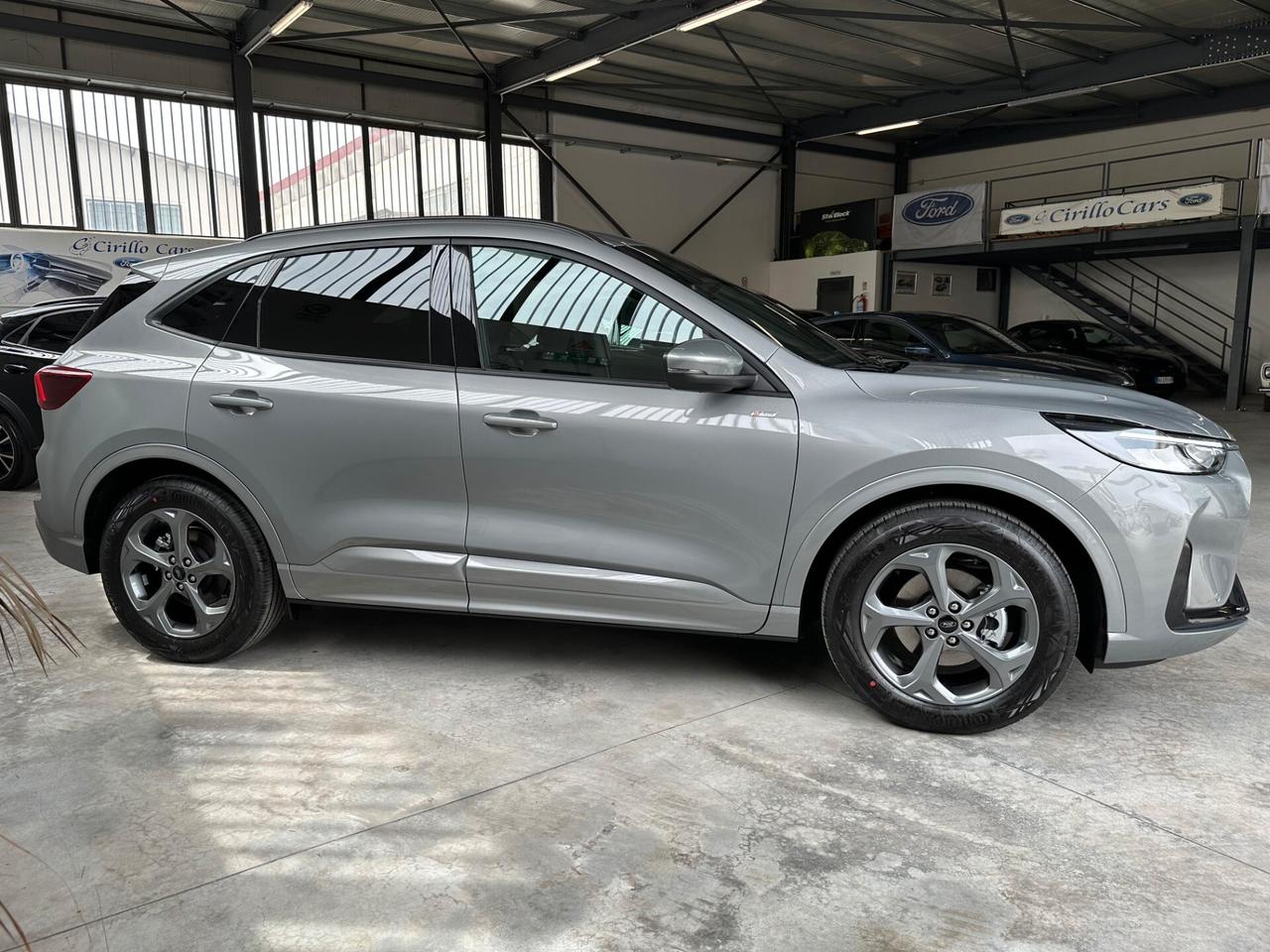 Ford Kuga 2.5 Full Hybrid 180 CV CVT 2WD ST-Line