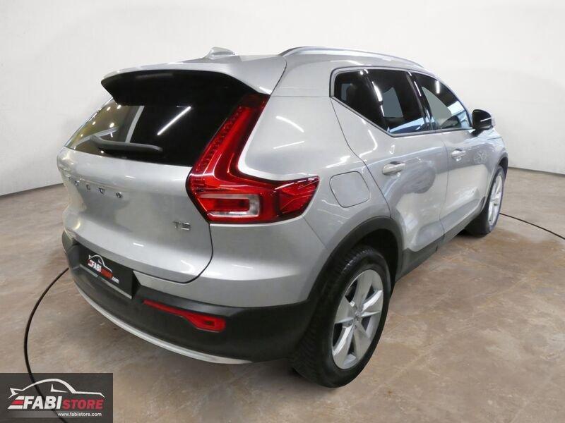 Volvo XC40 1.5 T2 129Cv Momentum - LED, Navi, Cockpit, Traino