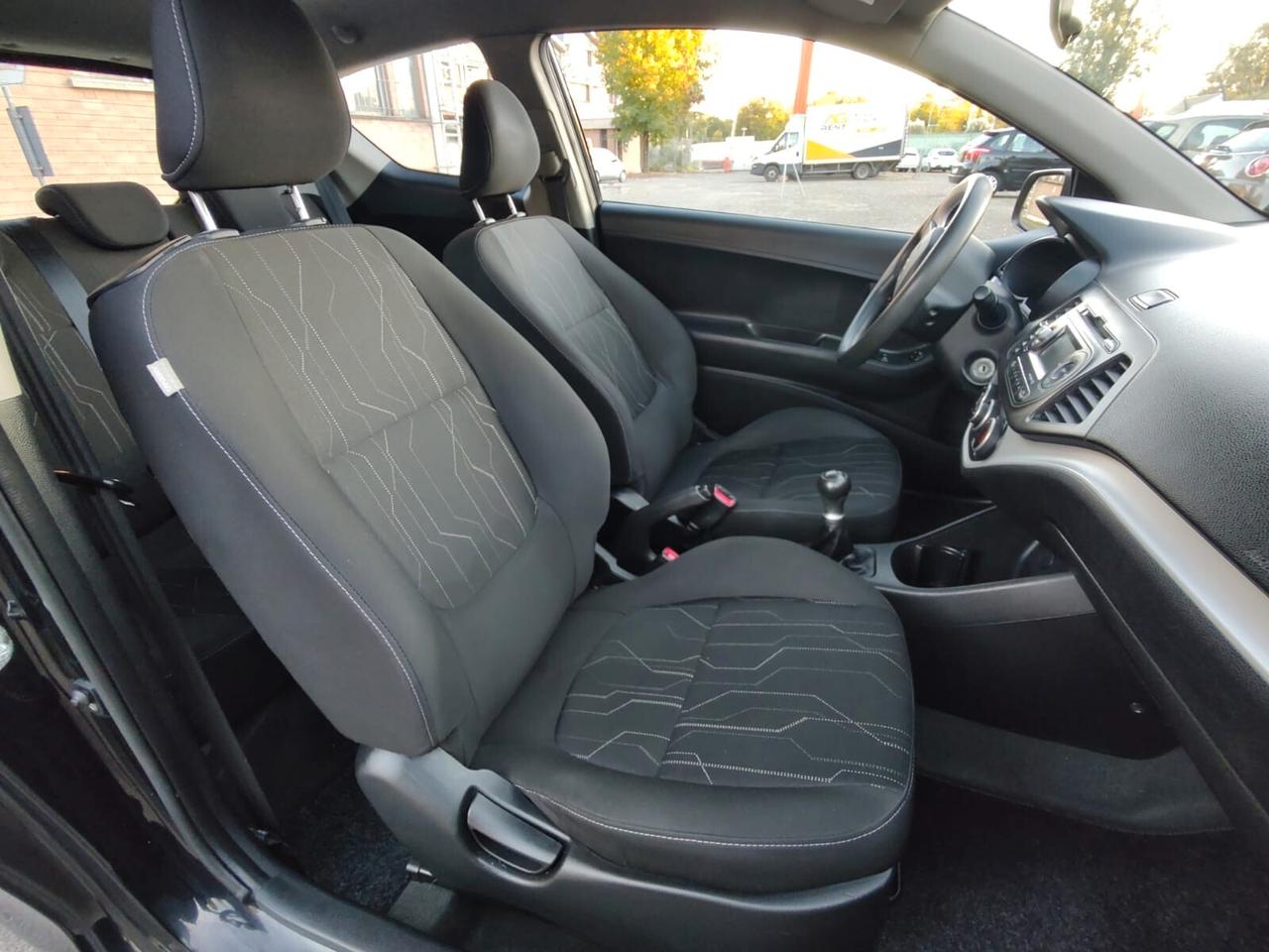 Kia Picanto 1.0 12V 3 porte Urban, FRIZIONE NUOVA, VEICOLO EURO 5, OK NEOPATENTATI, GARANZIA L.12 MESI