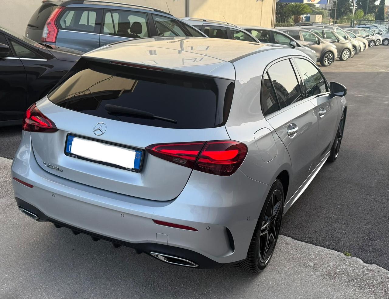 Mercedes-benz A AMG 250 e Premium Line