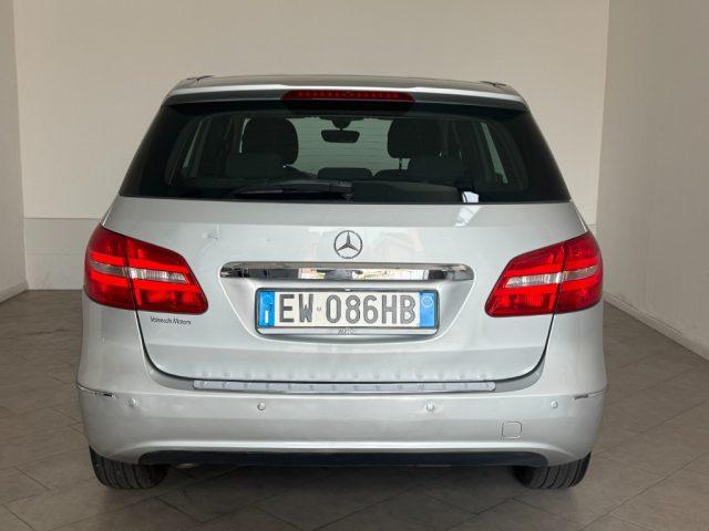 MERCEDES-BENZ B 180 Executive