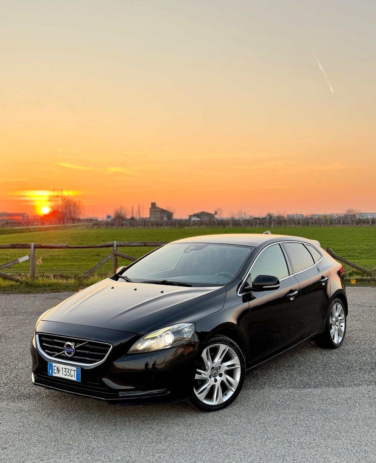 Volvo V40 D3 Geartronic Summum