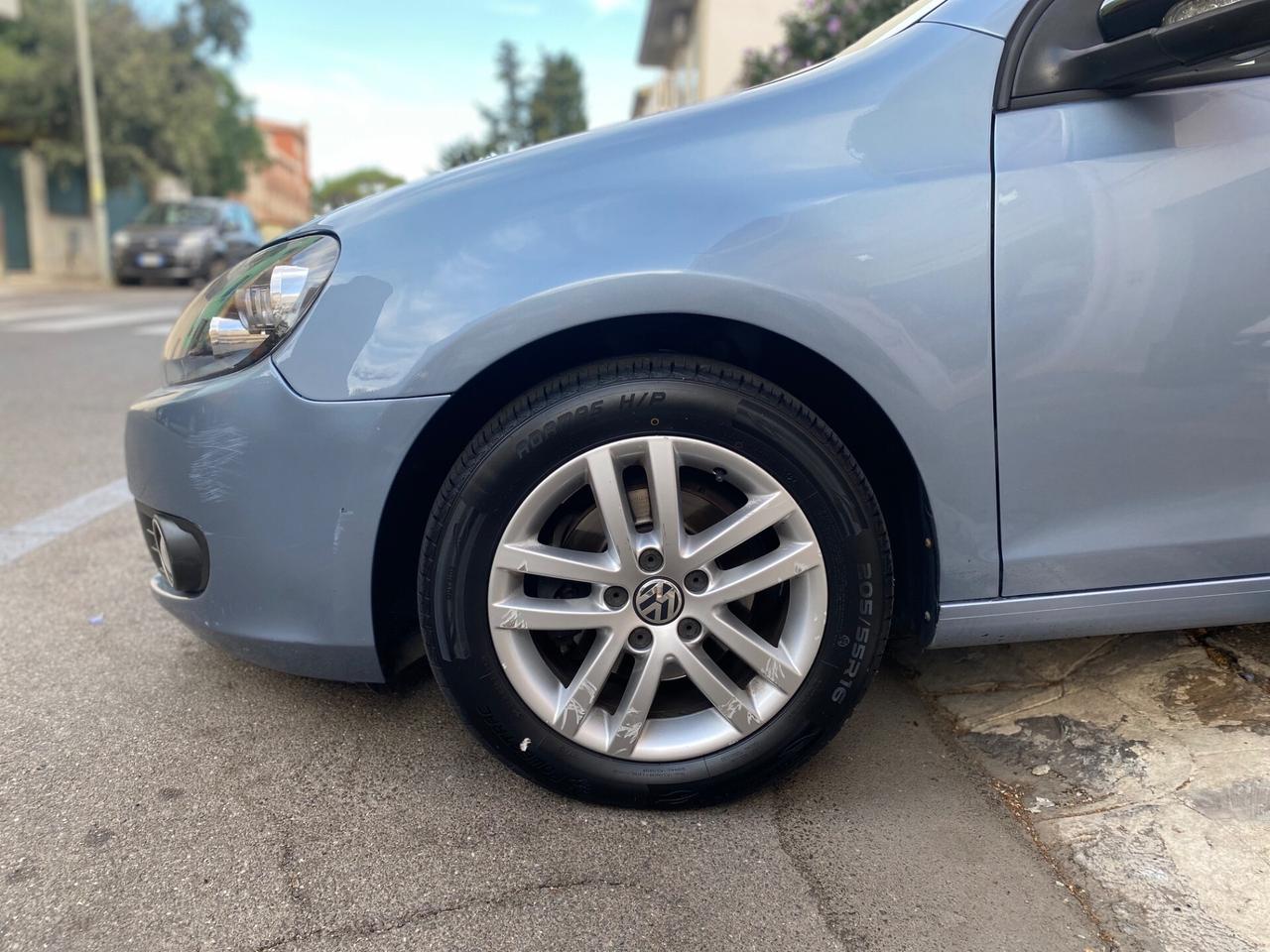 Volkswagen Golf 1.6 TDI DPF 5p. Highline