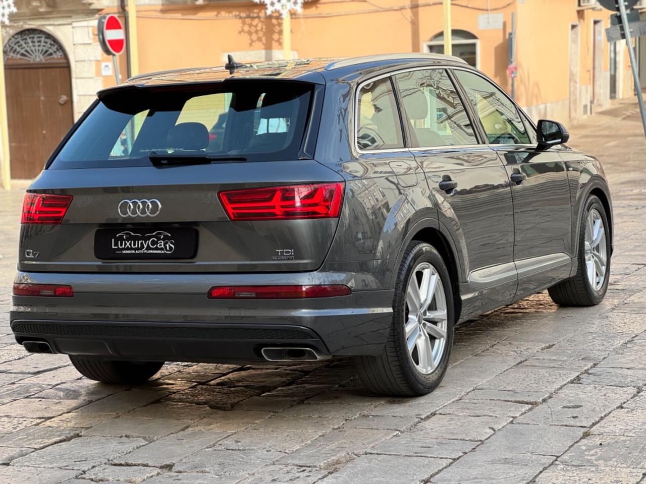 AUDI Q7 3.0Tdi 218 Cv QUATTRO S LINE EDITION