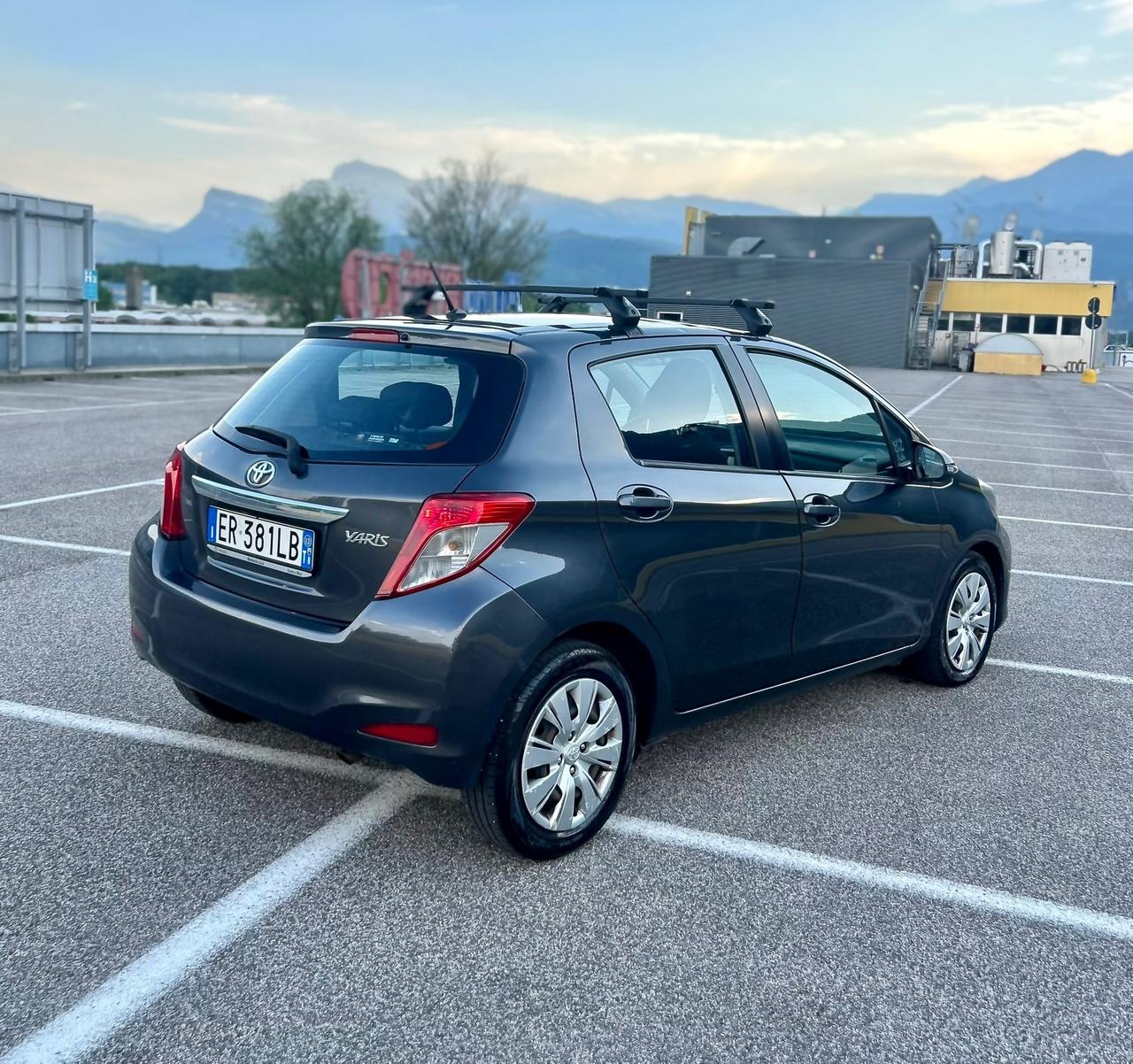 Toyota Yaris 1.4 D-4D 5p. Lounge Neopatentati 2013