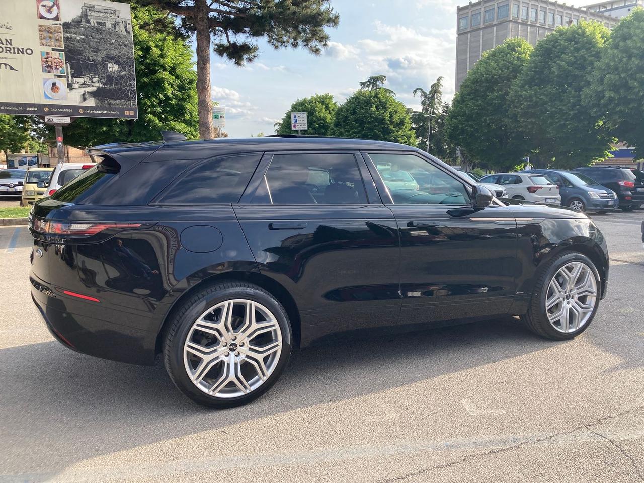 Land Rover Range Rover Velar D 240 R-Dynamic SE