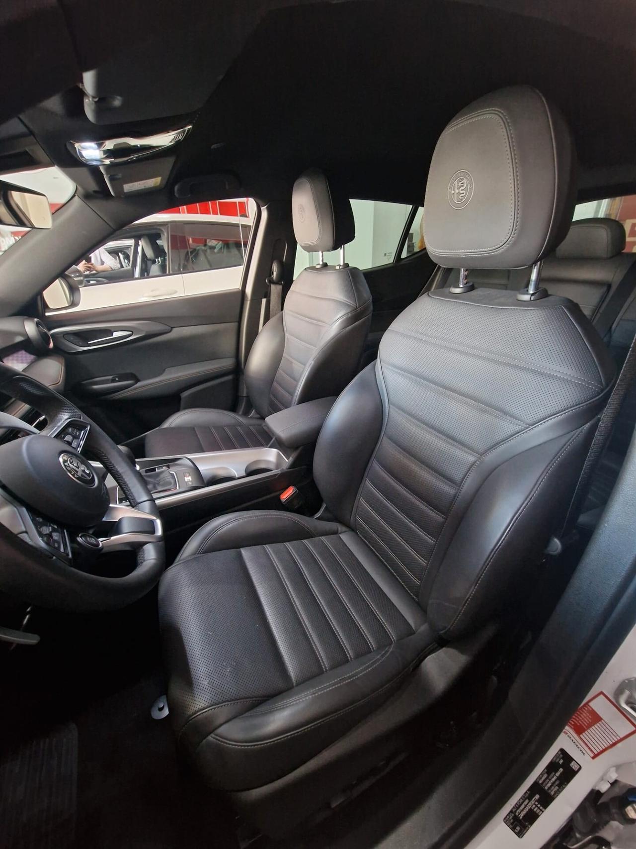 Alfa Romeo Tonale 1.6 diesel 130 CV TCT6 Veloce