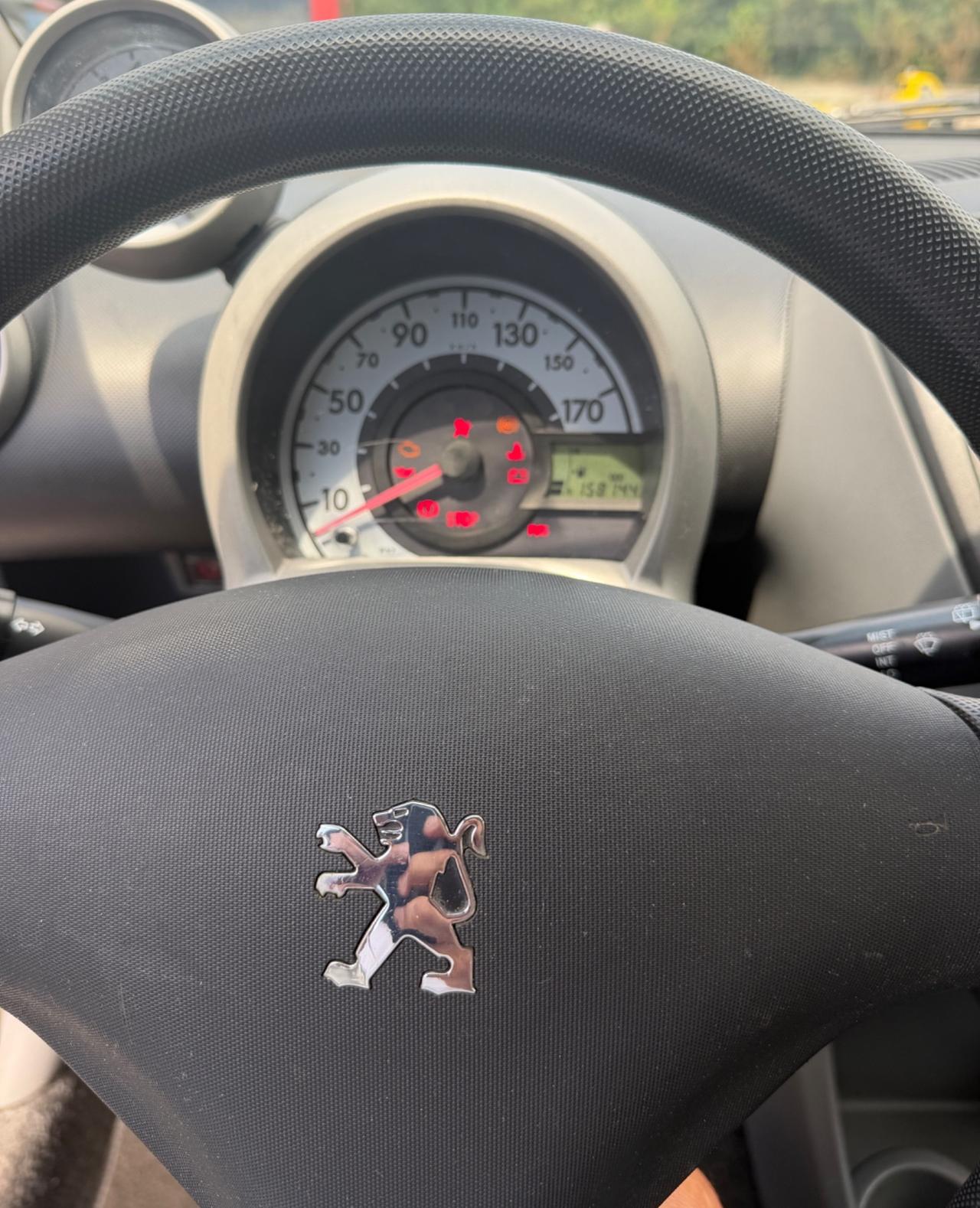 Peugeot 107 1.0 68CV 5p. Plaisir
