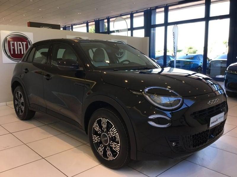 FIAT 600 600 Hybrid 145 CV DCT MHEV Icon MY24 + EXTRA