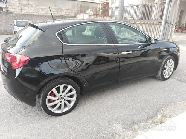 Alfa Romeo Giulietta 1.4 Turbo 120 CV GPL Dis...