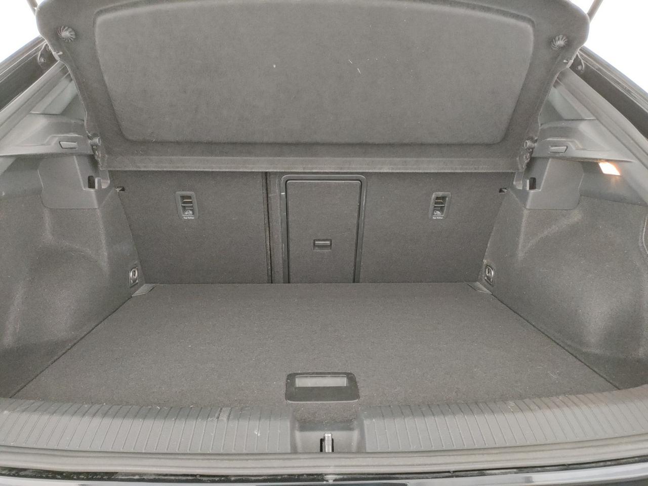 Volkswagen T-Roc 2.0 tdi r-line 150cv dsg