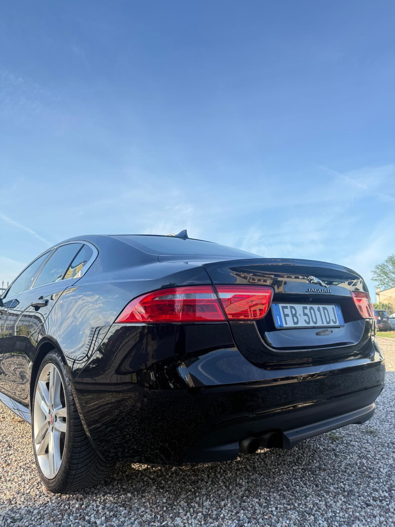 Jaguar XE 2.0 D E-Performance aut. R-Sport