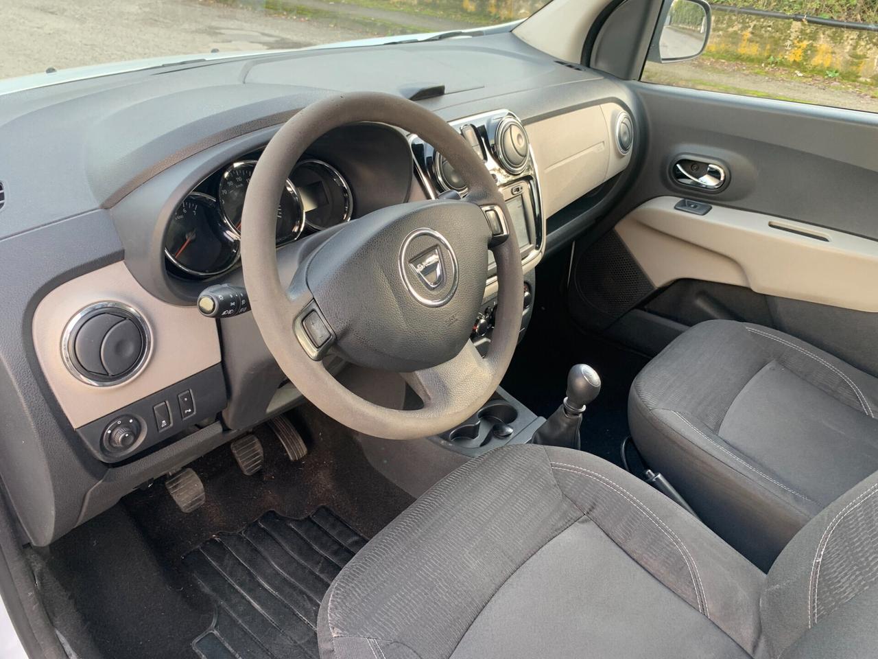 Dacia Lodgy 1.5 dCi 7 POSTI EURO 6