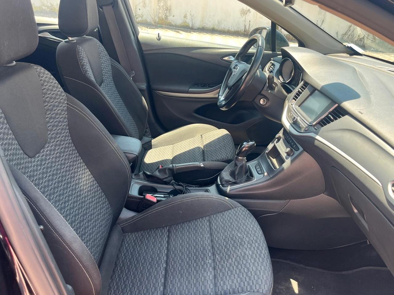 Opel Astra 1.6 CDTi 110CV Start&Stop Sports Tourer Business Ideale per Famiglia e Lavoro