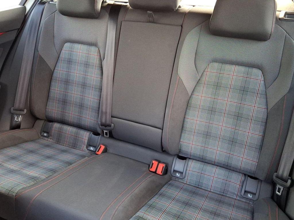 Volkswagen Golf 2.0 tsi GTI 245cv dsg