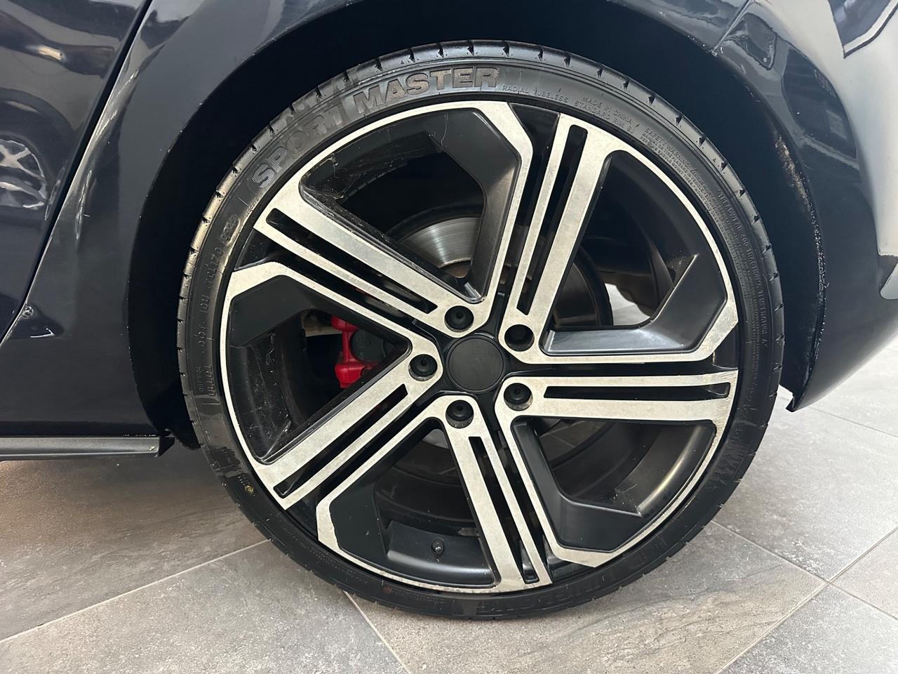 Volkswagen Golf 2.0 TDI DSG 5p. Highline BlueMotion Technology