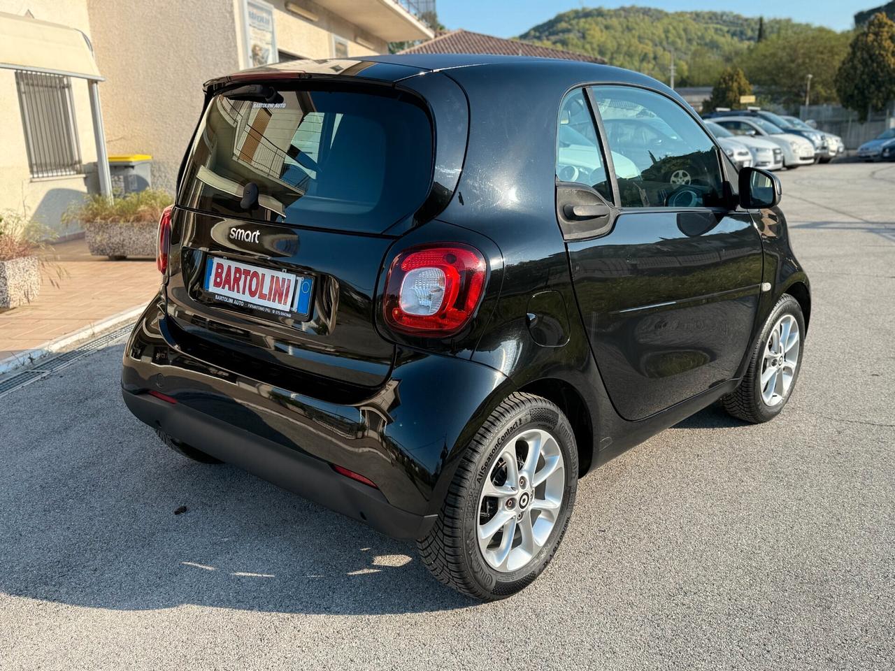 Smart ForTwo 1000 62 kW coupé passion